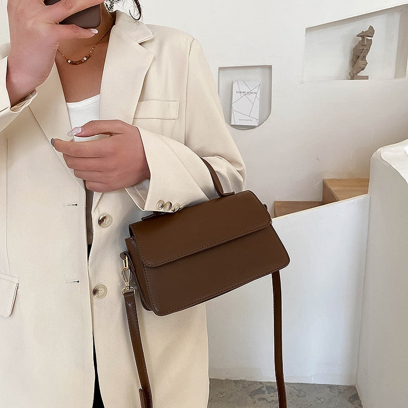 Lewis תיק צד דמוי עור