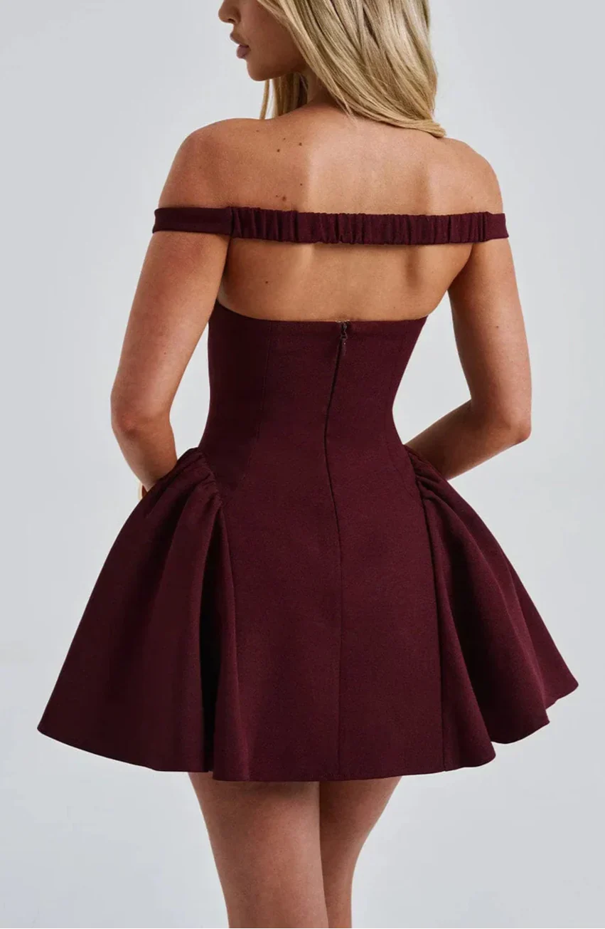 Nellie שמלה ערב מיני גב חשוף