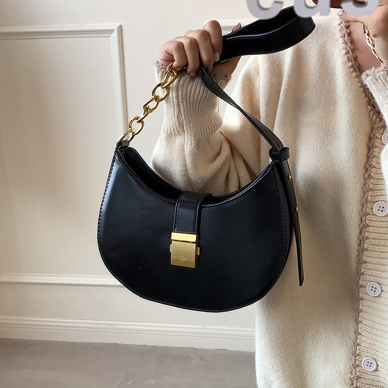 Oren תיק שולדר בשילוב אבזם